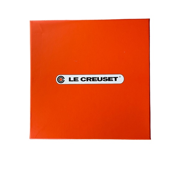 Le Creuset 12 oz stoneware multi-color mugs NEW - Picture 3 of 13